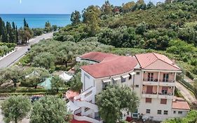 Hotel Cylentos Santa Marina